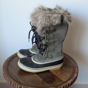 JOAN OF ARCTIC™ Women's Waterproof BootSize 7 LL5529